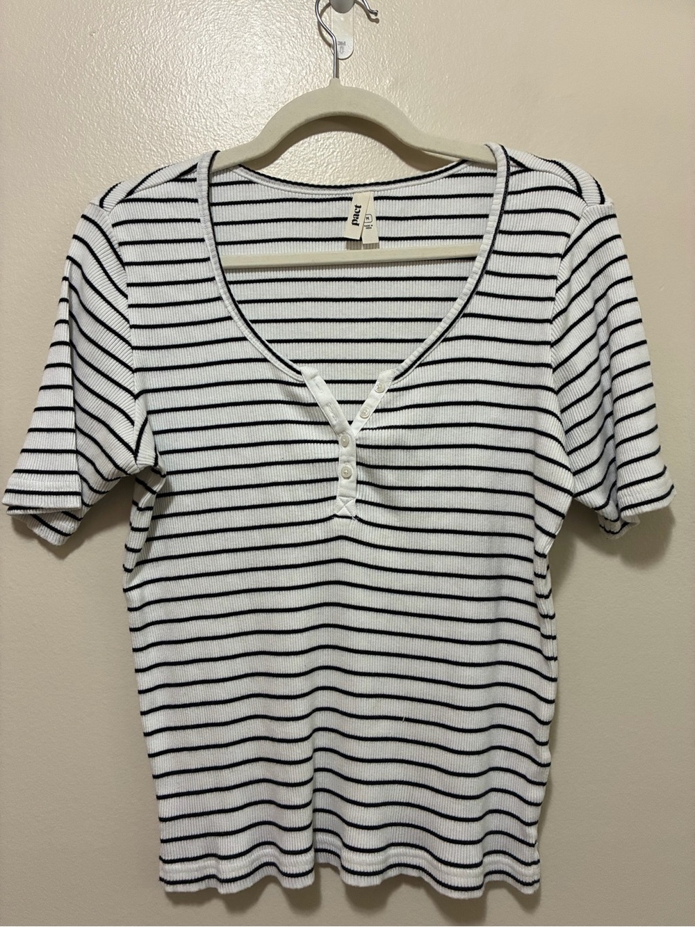 Pact Organic cotton Short Sleeve Henley Top black white stripe medium